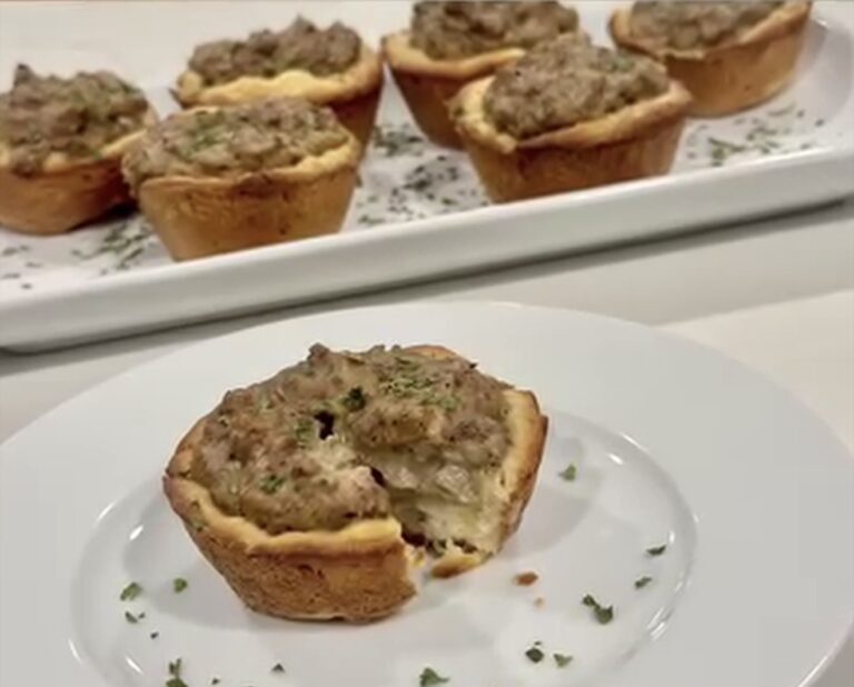 Butter Tastin' Biscuits & Gravy Bites